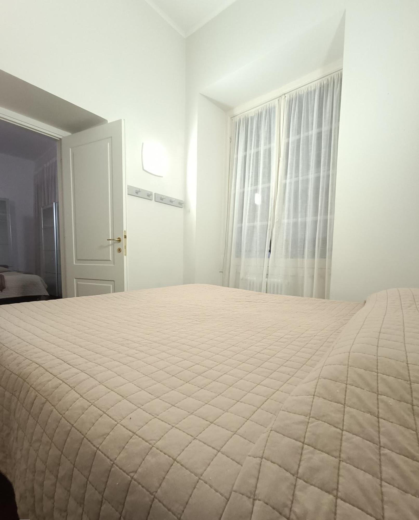 Helvetia Mazzini Apartment Genoa Bagian luar foto
